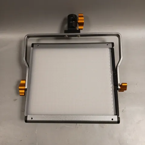 NEEWER LED VIDEO LIGHT 