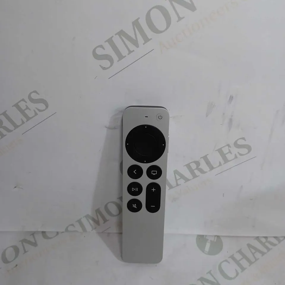 APPLE SIRI REMOTE