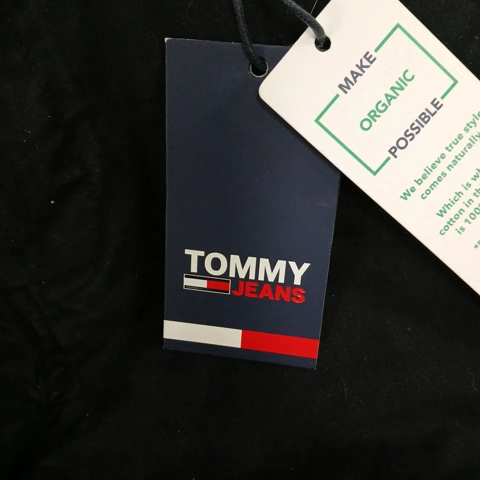 TOMMY JEANS BLACK TROUSERS, WAIST 30, INSEAM 32 – UK 30 (US 30)