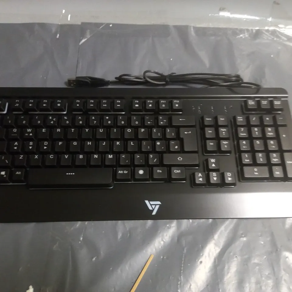 VICTSING WIRED GAMING KEYBOARD