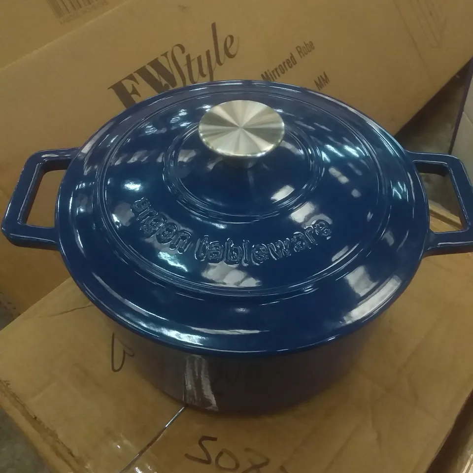 BOXED ARGON TABLEWARE 4.5L CAST IRON CASSEROLE DISH