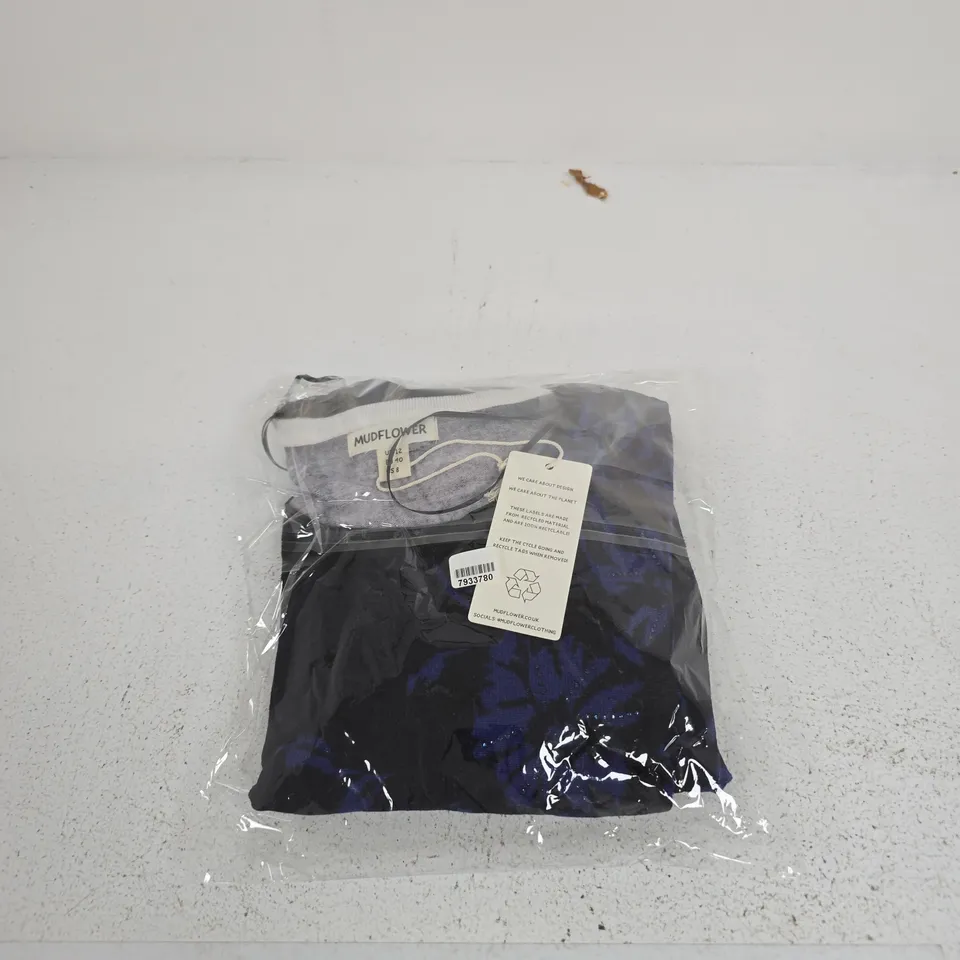 MUDFLOWER JUMPER – GREY WITH BLUE PATTERN, UK 12 (EU 40, US 8)