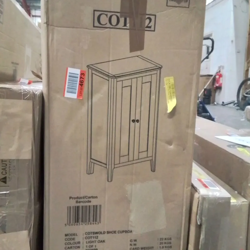 BOXED MAPLEVIEW 15 PAIR SHOE STORAGE CABINET LIGHT OAK