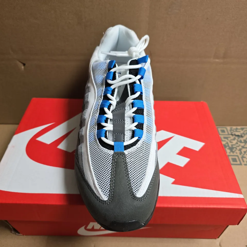 BOXED PAIR OF NIKE AIR MAX 95'S TT - UK SIZE 8