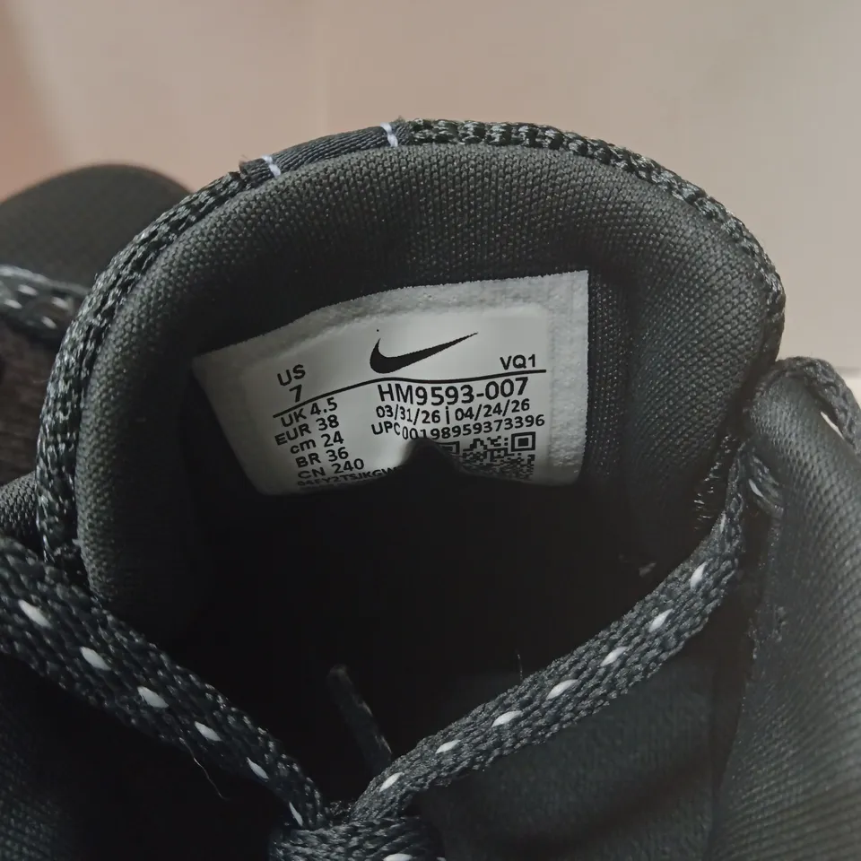 NIKE RUN DEFY WOMEN'S RUNNING SHOES – UK 4.5 (US 7, EU 38) - BOXED