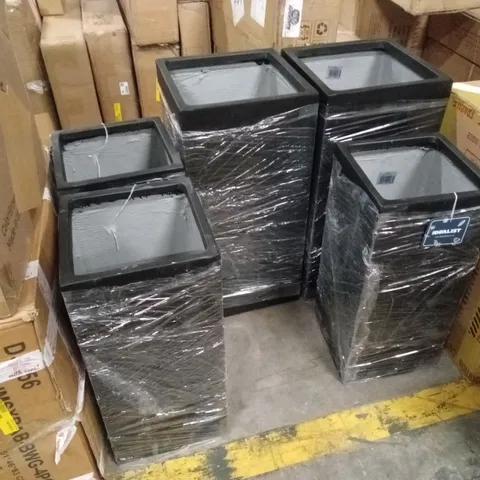 SET OF 5 IDEALIST PLANTERS, MIXED SIZES