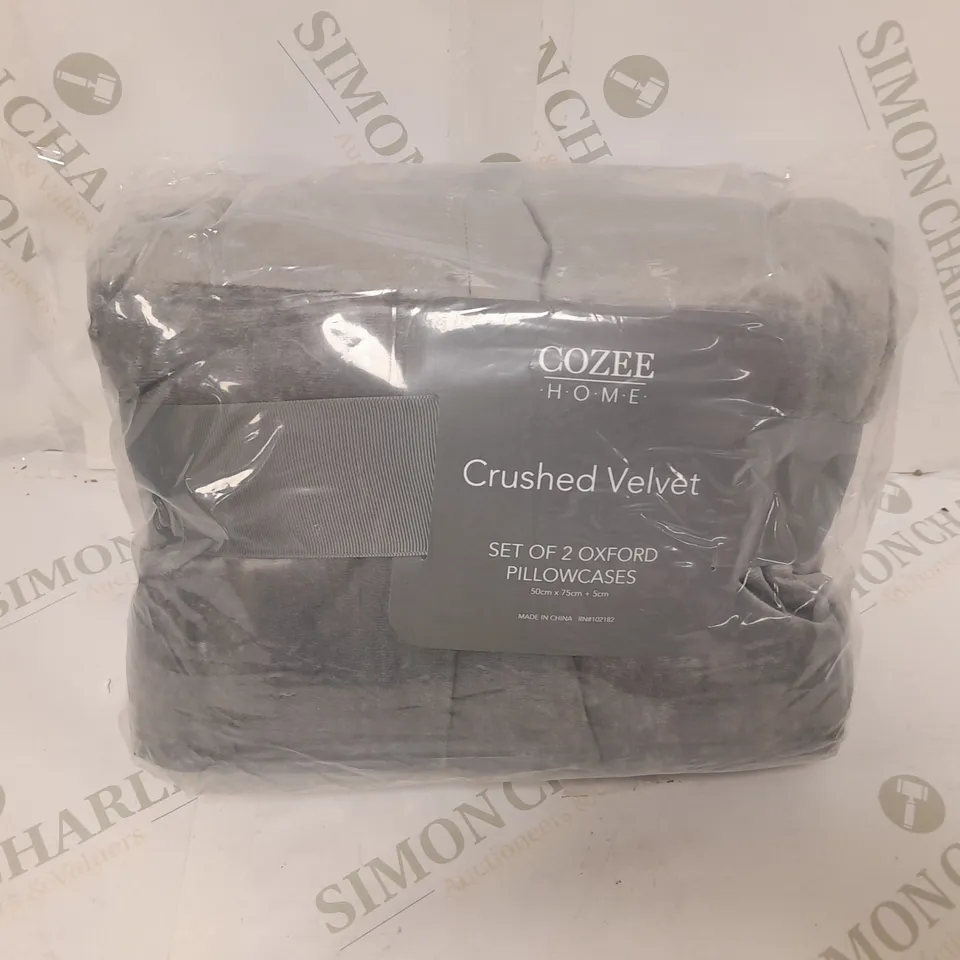 BOXED OUTLET COZEE HOME SET OF 2 CRUSHED VELVET PILLOWCASE