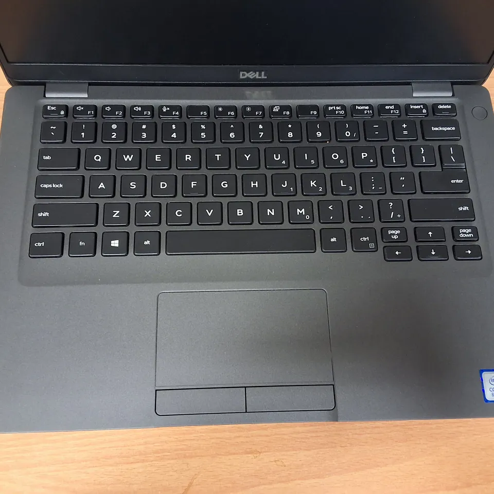 UNBOXED DELL LATITUDE 5400 512GB INTEL I-5 8TH GEN LAPTOP IN GRAPHITE