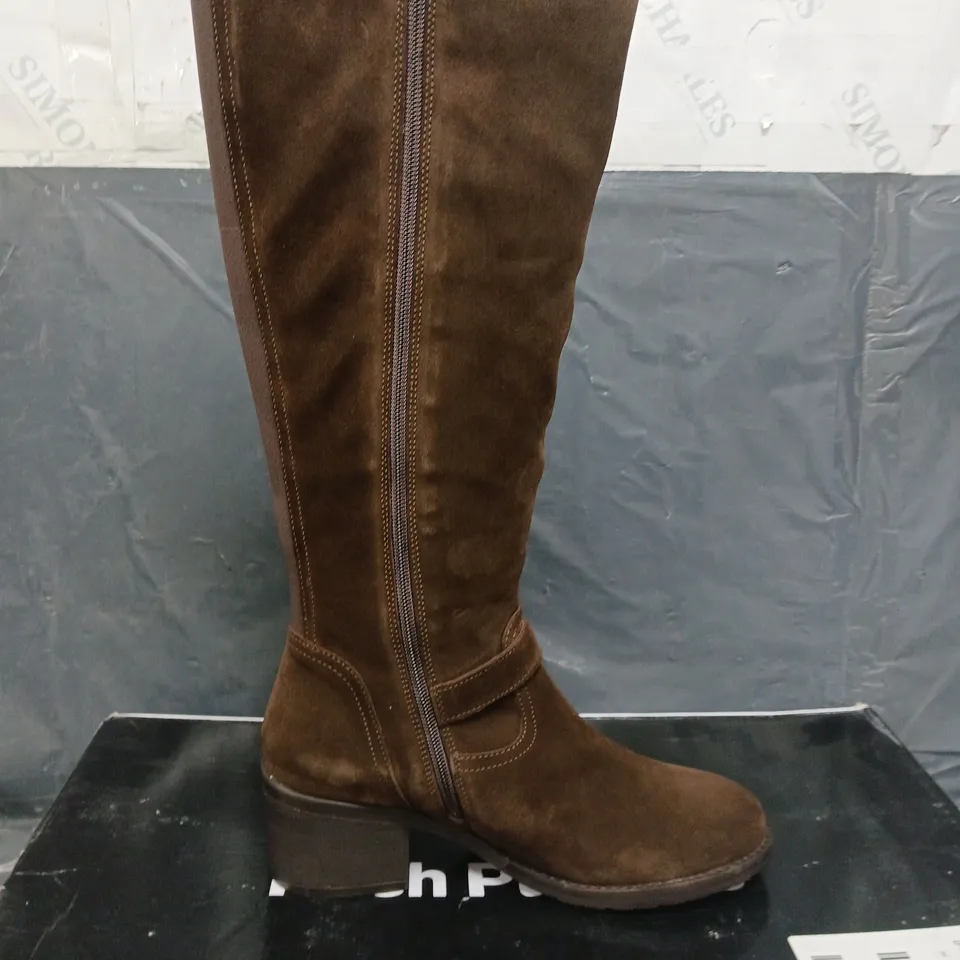 HUSH PUPPIES HEIDI BUCKLE KNEE BOOTS - 7