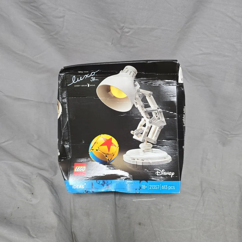LEGO DISNEY PIXAR LUXO JR 613 PIECES, 21357