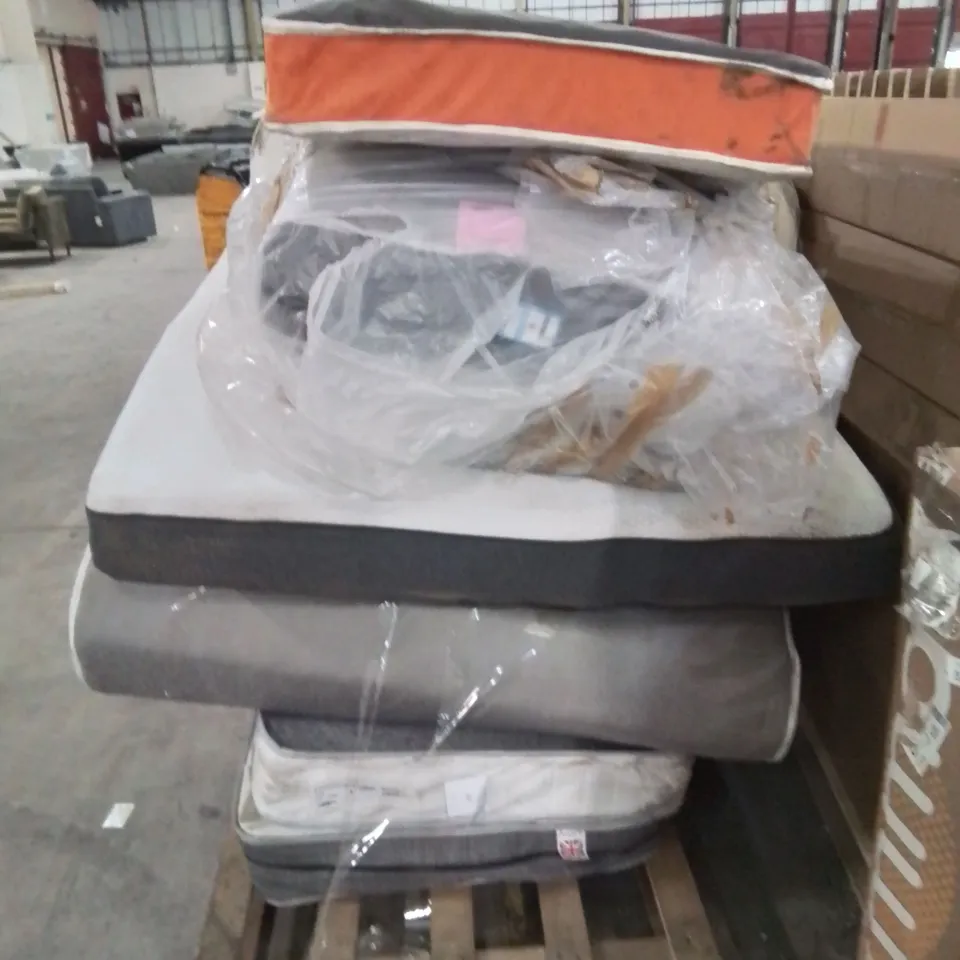 PALLET CONTAINING VARIOUS MATTRESSES IN DIFFERENT SIZES AND QUALITY