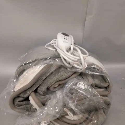 BOXED COZEE HOME OVERSIZED HEATED WRAP IN SILVER/GREY