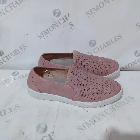 CUSHION WALK PINK FLAT SLIP ONS - UK 6 