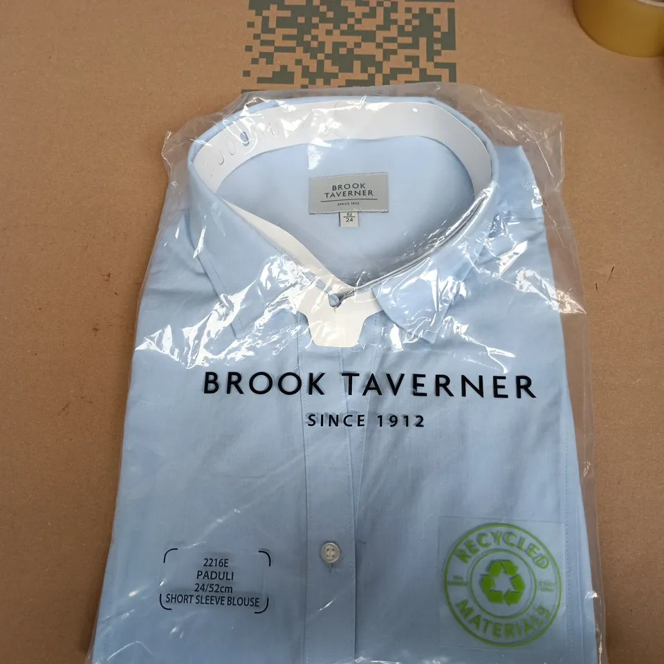 Brook Taverner Light Blue Shirt – Size 52/24 (Men's)
