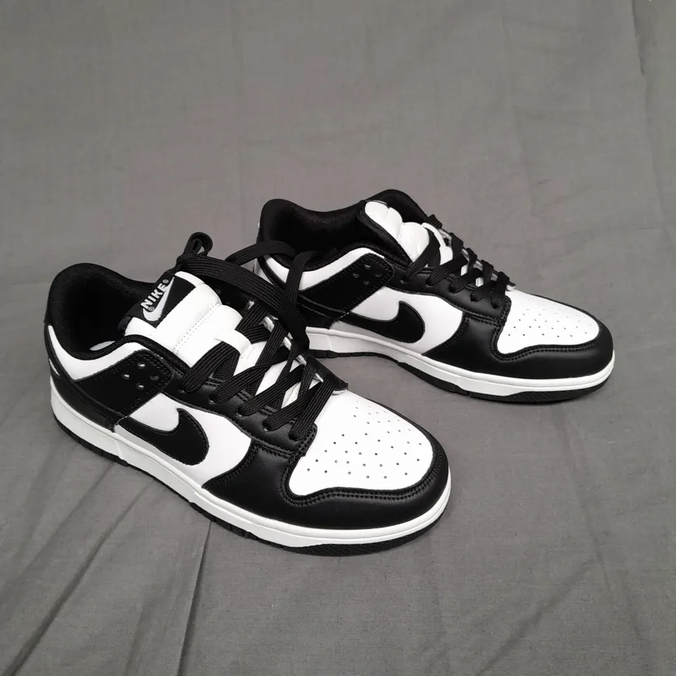 BOXED PAIR OF NIKE PANDA DUNK LOWS SIZE 5.5