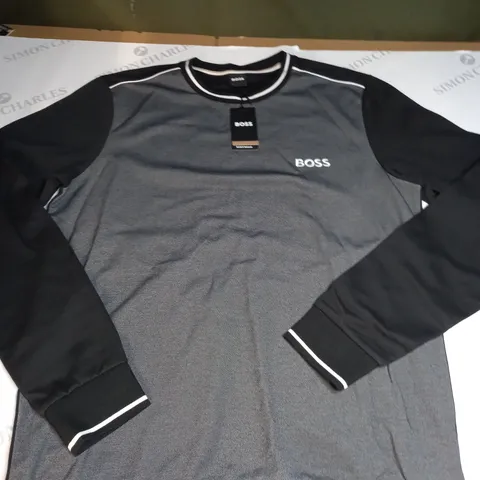 HUGO BOSS LONG SLEEVED SWEATSHIRT SIZE S