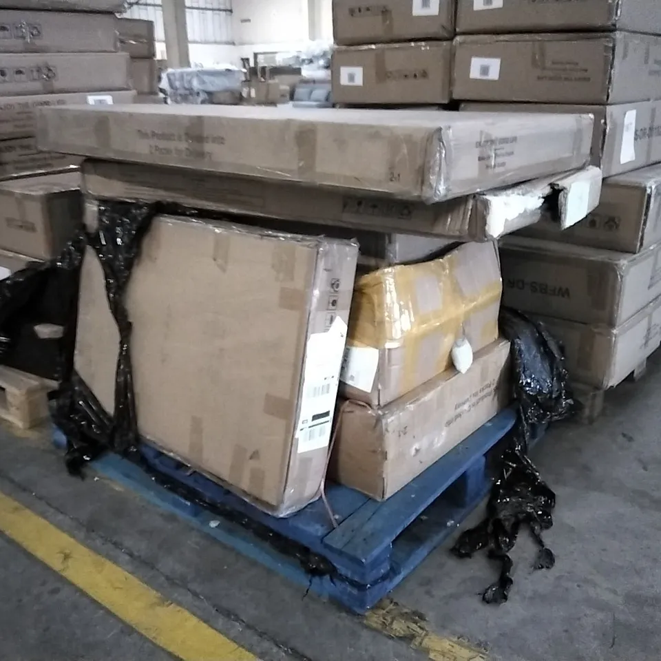 PALLET OF ASSORTED INCOMPLETE DESIGNER FURNITURE PARTS