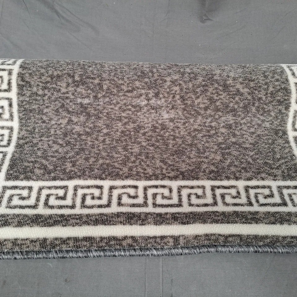 UNBRANDED RUG IN GREY - COLLECTION ONLY