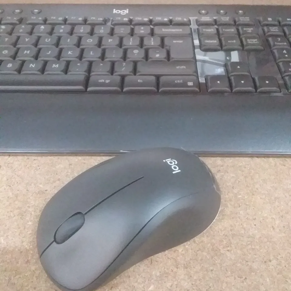 LOGITECH MK540 WIRELESS KEYBOARD