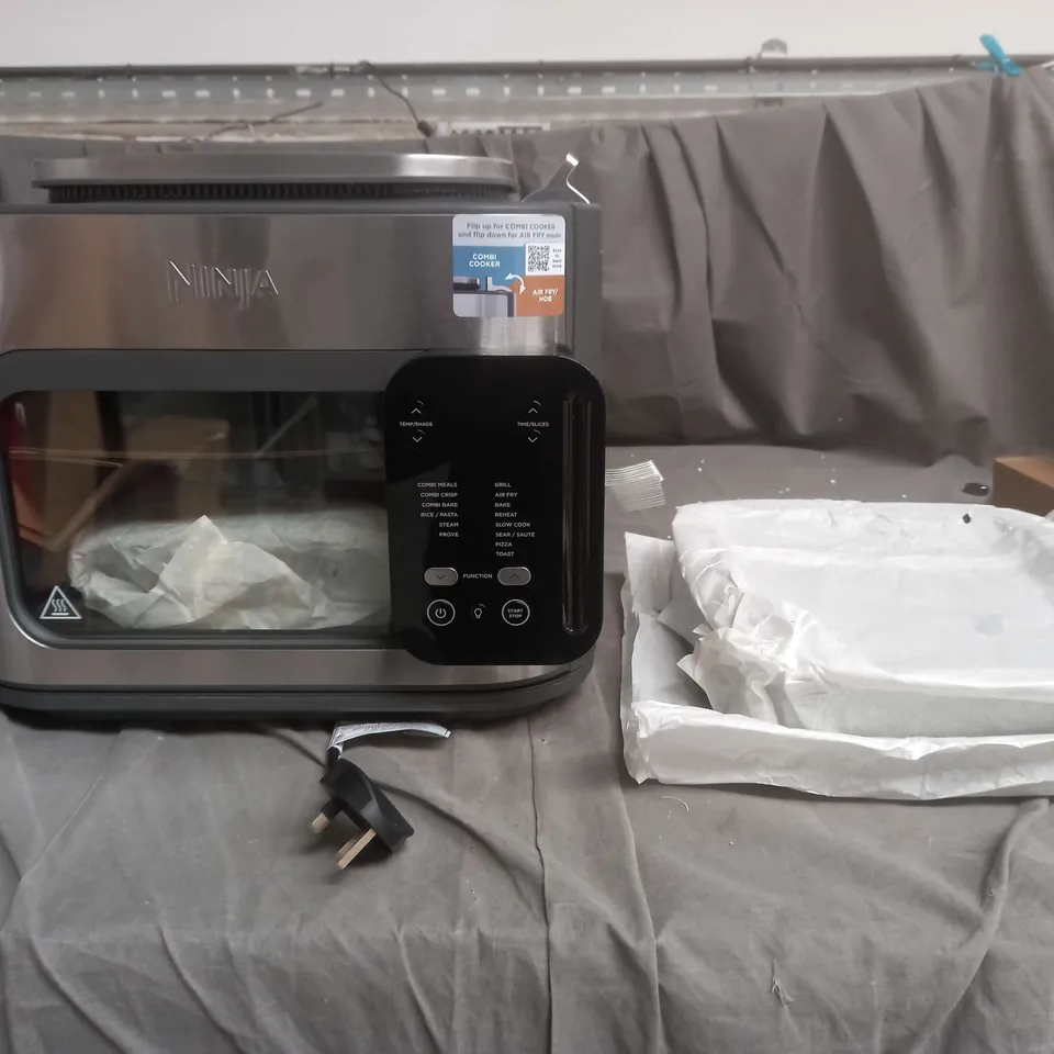 BOXED NINJA MULTIFUNCTION 14 IN 1 OVEN & AIR FRYER 