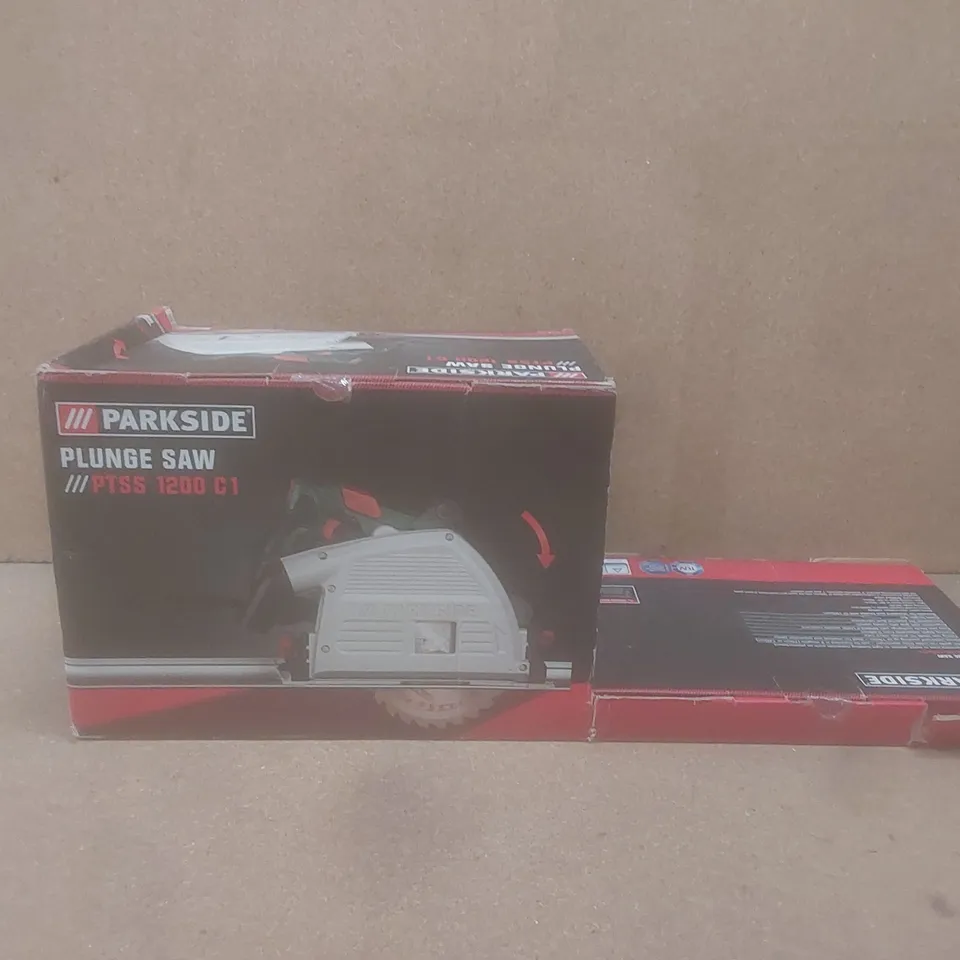 BOXED PARKSIDE PLUNGE SAW WITH ALUMINIUM GUIDE RAIL TRACK 1200W // MODEL: PTSS 1200 C1