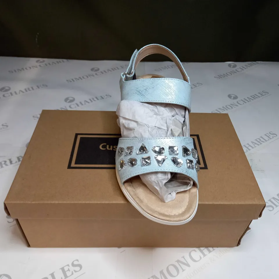 BOXED PAIR OF CUSHION WALK JEWELLED SANDALS IN SILVER - SIZE 7