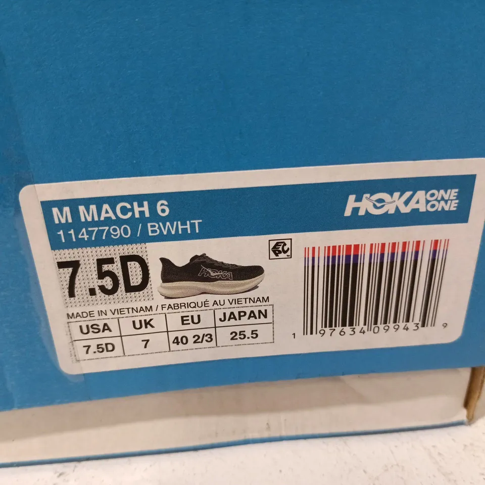 HOKA MACH 6 MEN'S RUNNING SHOES – UK 7, BLACK/WHITE