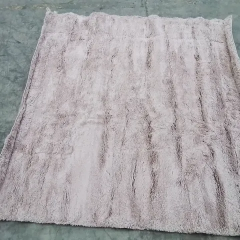 QUALITY DESIGNER AREA RUG - APPROXIMATELY 200CM X 180CM - VIOLET  