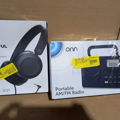 BOX OF APPROXIMATELY 10 ASSORTED ELECTRICAL ITEMS TO INCLUDE JVC POWERFUL SOUND STEREO HEADPHONES, ONN PORTABLE AM/FM RADIO, ETC