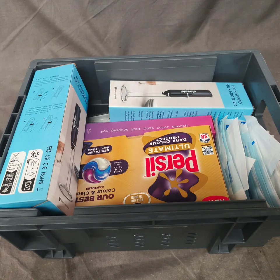 APPROXIMATELY 15 ASSORTED HOUSEHOLD PRODUCTS 