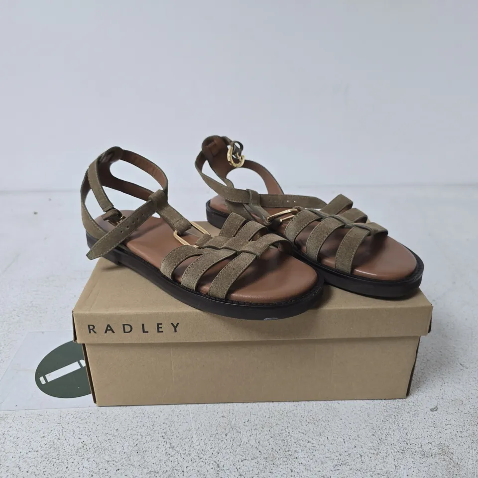 RADLEY FORE STREET LADIES IVY UK 7 BOXED