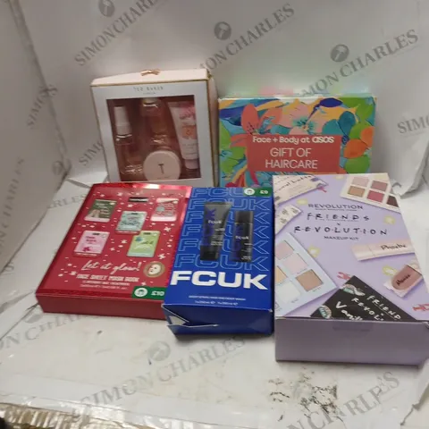 BOX OF APPROXIMATELY 5 ASSORTED BODYSPRAYS AND GIFT SETS TO INCLUDE FCUK, REVOLUTION AND TED BAKER
