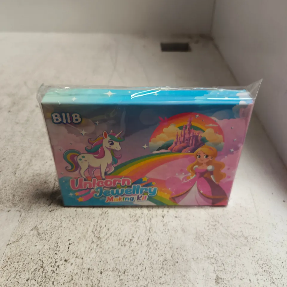 APPROXIMATELY 6 ASSORTED ITEMS INCLUDING UNICORN JEWELLERY MAKING KIT AND WAYTEK HDMI WIRELESS EXTENDER