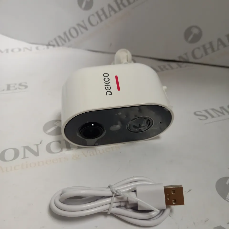 BOXED DEKCO RECHARGEABLE BATTERY POWERED SECURITY CAMERA 