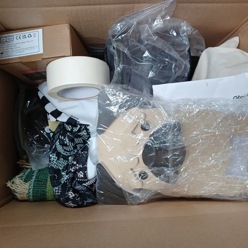 BOX OF APPROX 13 ITEMS TO INCLUDE - AIR FRYER PAPER LINER - TRACER PROSCRIBE - PRIVIA SHOE SHINE ECT