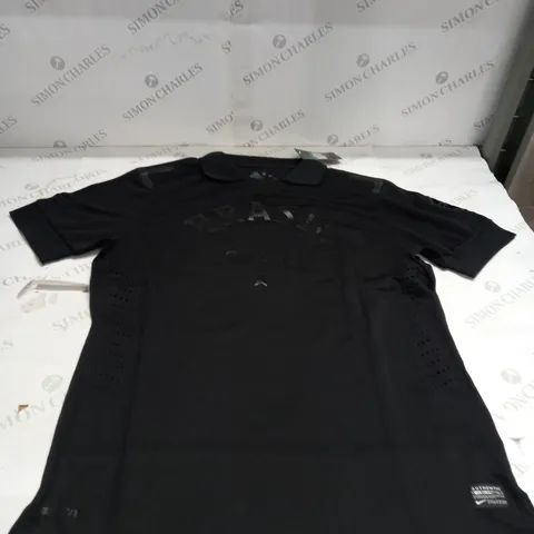 BRAZIL LIMITED EDITION BLACK FOOTBALL SHIRT SIZE XL