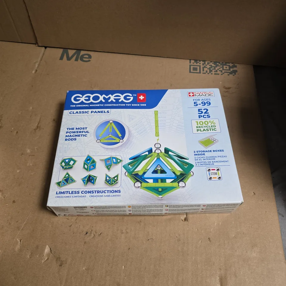 BOX OF APPROXIMATELY 15 ASSORTED TOYS AND GAMES INCLUDING GEOMAG CLASSIC PANELS , REACTION CHALLENGE AND MATCHSTICK MONKEY 