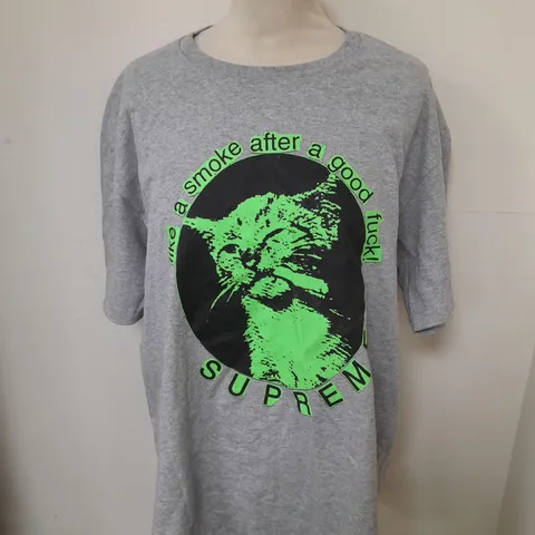 SUPREME GRAPHIC T-SHIRT SIZE M