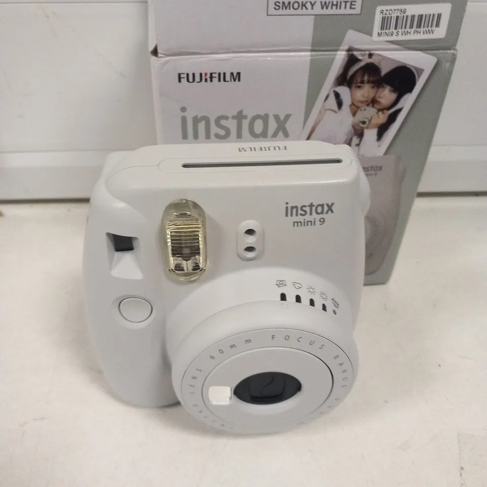 BOXED FUJI FILM INSTAX MINI 9 INSTANT CAMERA