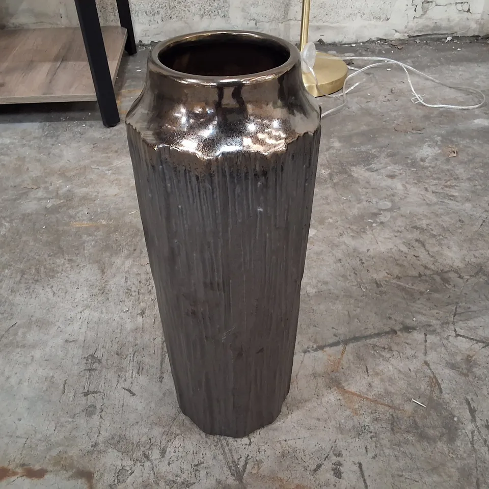 BOXED CAHABA TABLE VASE - 40H×16W×16D CM