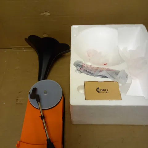 BOXED VINYL MUSIC ON VMO-003 GRAMOPHONE