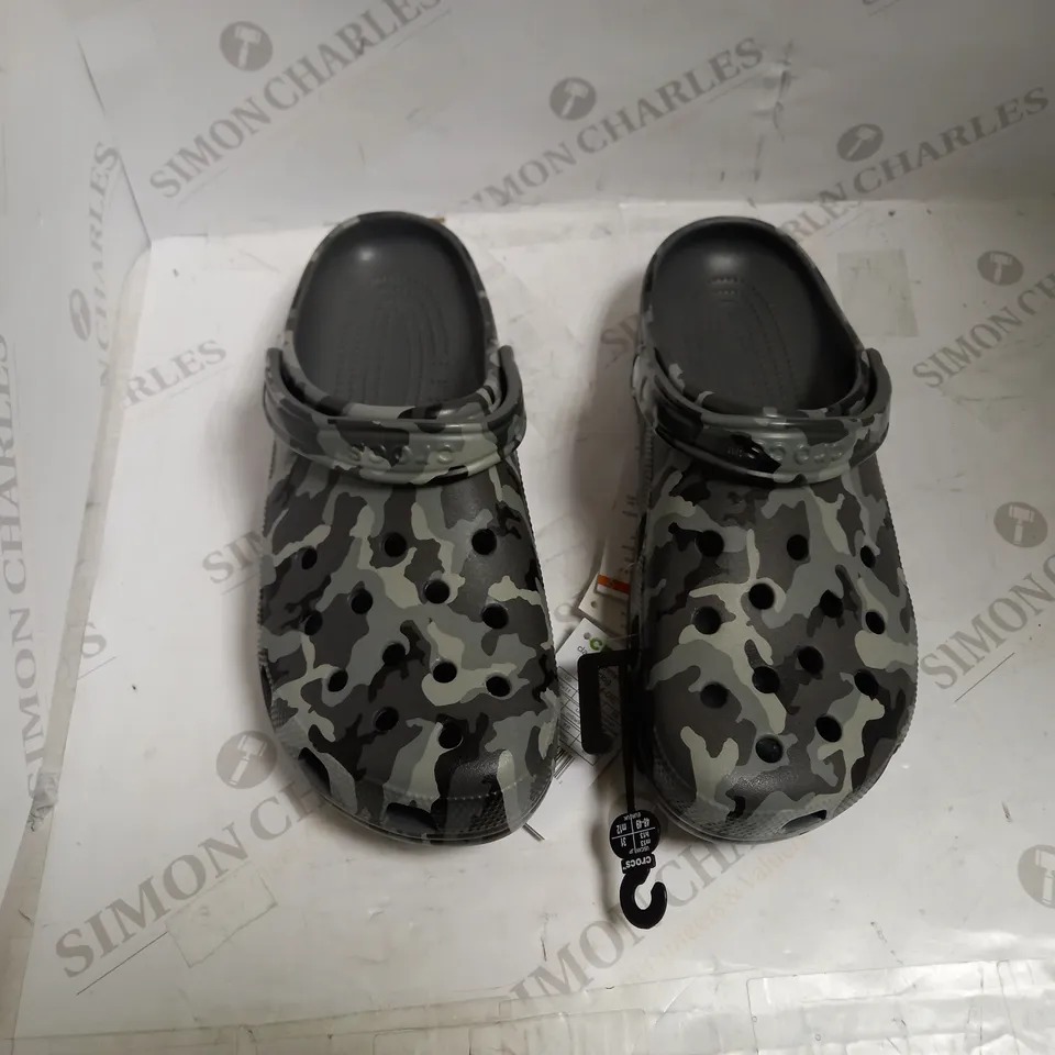 CLASSIC CROCS CAMO MENS 13 