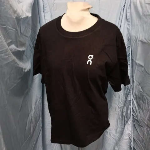 ON RUNNING BLACK T‑SHIRT UK SIZE S