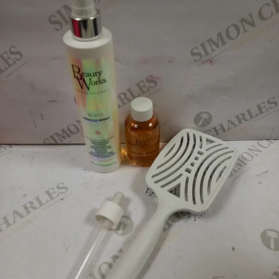 BOXED BEAUTY WORKS STYLING HEROS GIFT SET 
