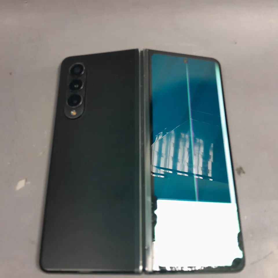 SAMSUNG GALAXY Z FOLD SMARTPHONE