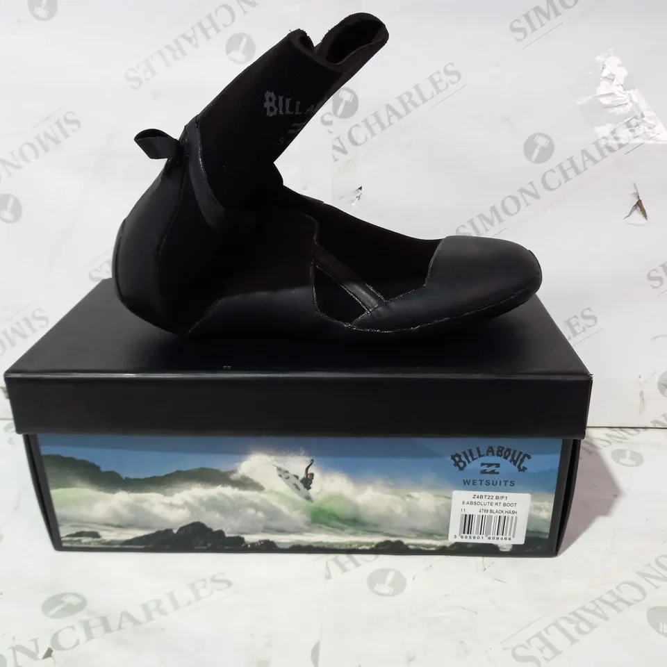 BOXED PAIR OF BILLABONGWETSUIT BOOTS IN BLACK UK SIZE 11