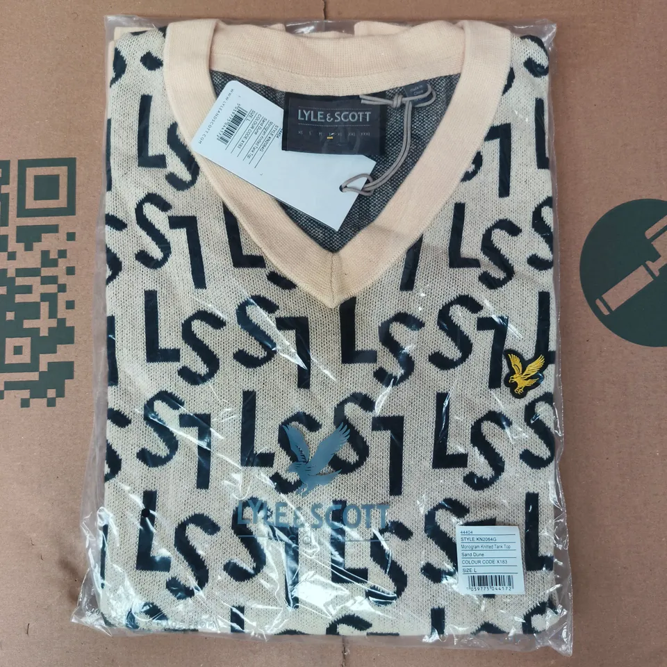 BAGGED LYLE & SCOTT MONGRAM KNITTED TANK TOP IN SAND DUNE/BLACK SIZE LARGE