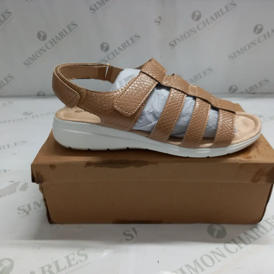 BOXED CUSHION WALK PLATFORM SANDALS IN TAN - SIZE 8