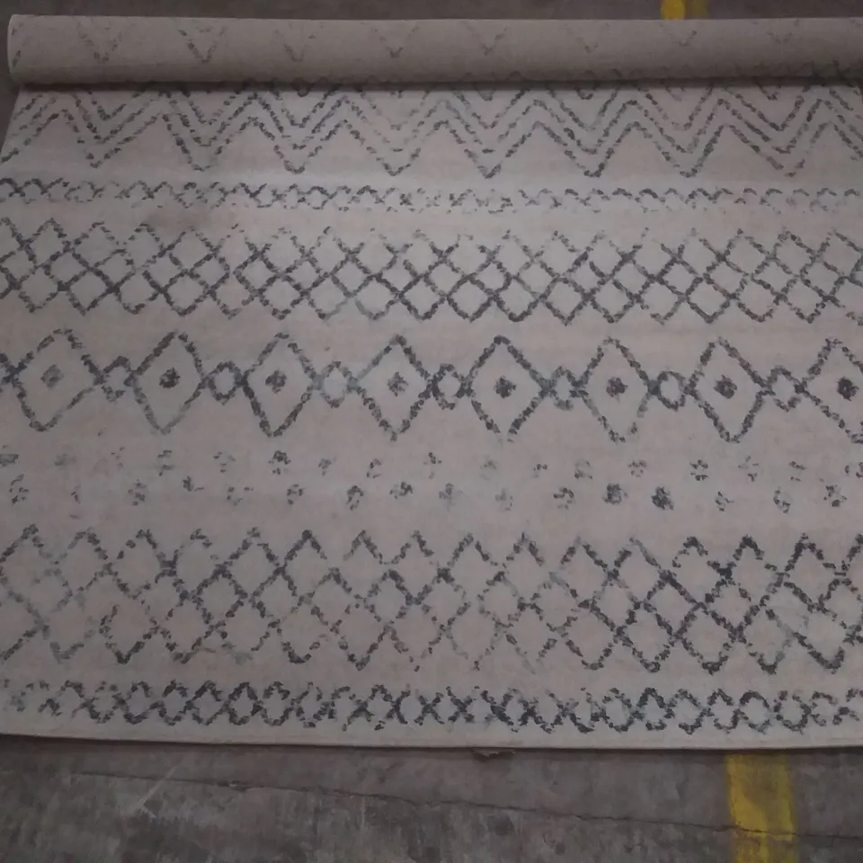 TABARES LOOPED/HOOKED IVORY RUG 160×230CM