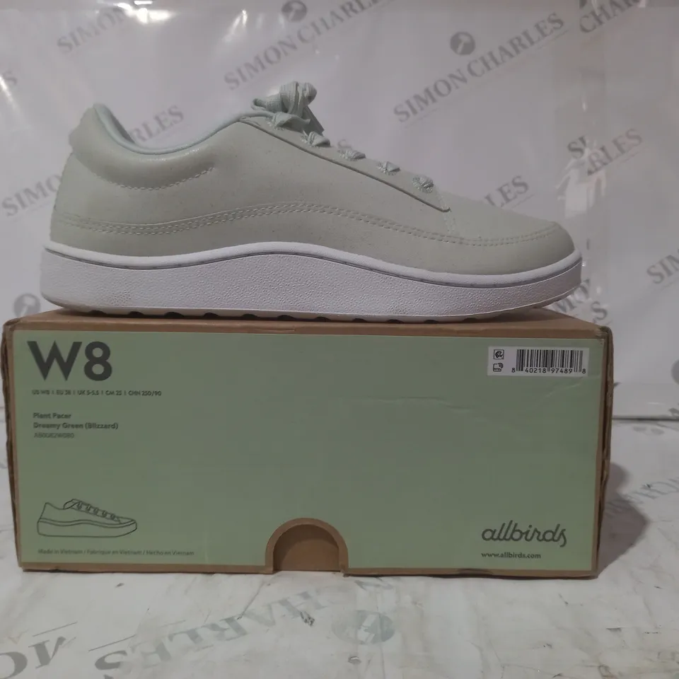 BOXED PAIR OF ALLBIRDS SHOES IN GREEN UK SIZE 5-5.5